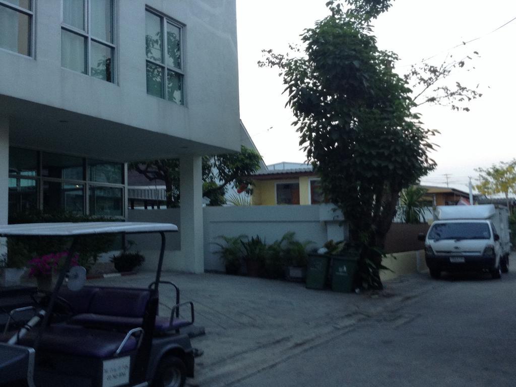 The City At Fifty Bangkok Bagian luar foto